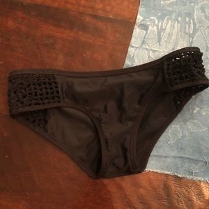 Frankie’s bikinis Koa bottoms L